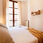Somontano | 1 | 4 Pax | Balcon Apartment Saragossa