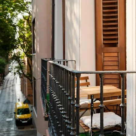 Somontano | 1 | 4 Pax | Balcon Apartment Zaragoza