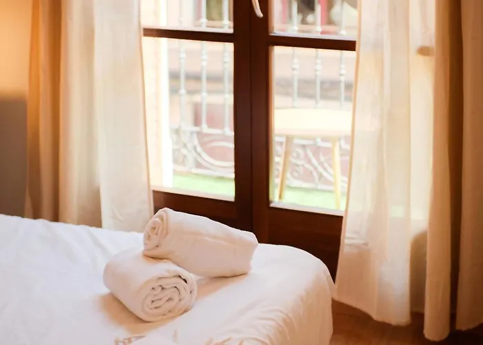 Somontano | 1 | 4 Pax | Balcon Διαμέρισμα *