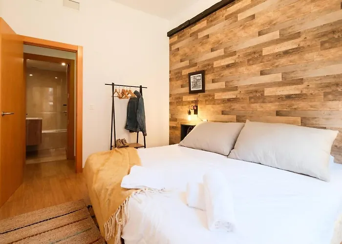 Somontano | 1 | 4 Pax | Balcon Διαμέρισμα *